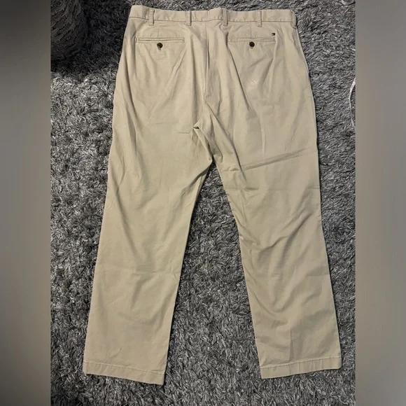 Tommy Hilfiger men’s pants khaki 38/30 custom fit - Picture 4 of 4